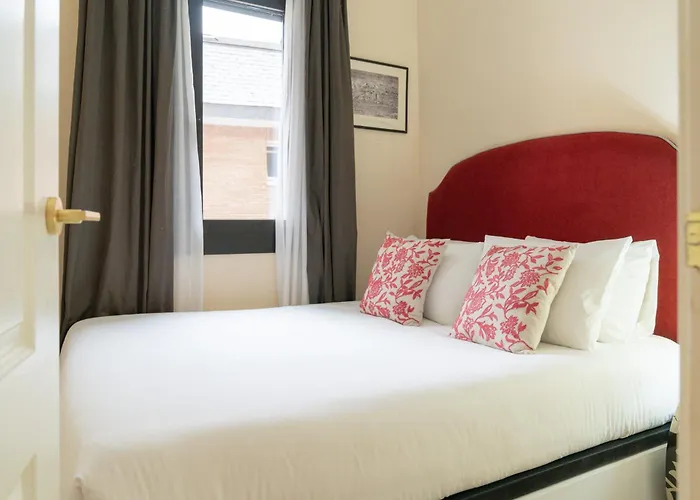 U-nique Putxet Ii Apartman *